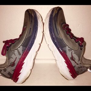 Hoka One One size 8 wide